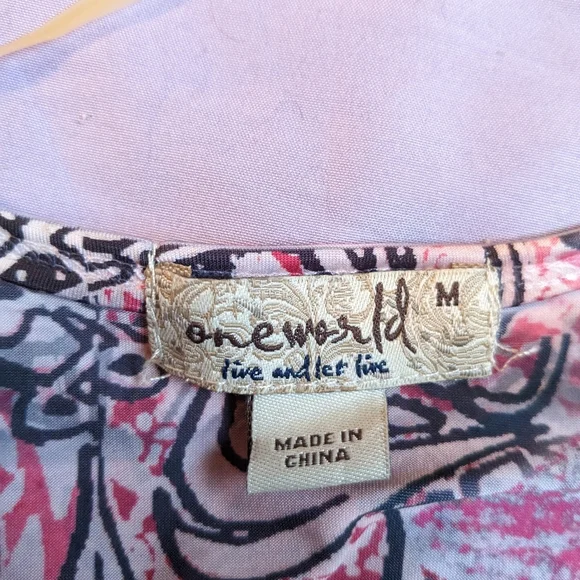 One World Floral Blouse NWOT Sz Med - Picture 3 of 12